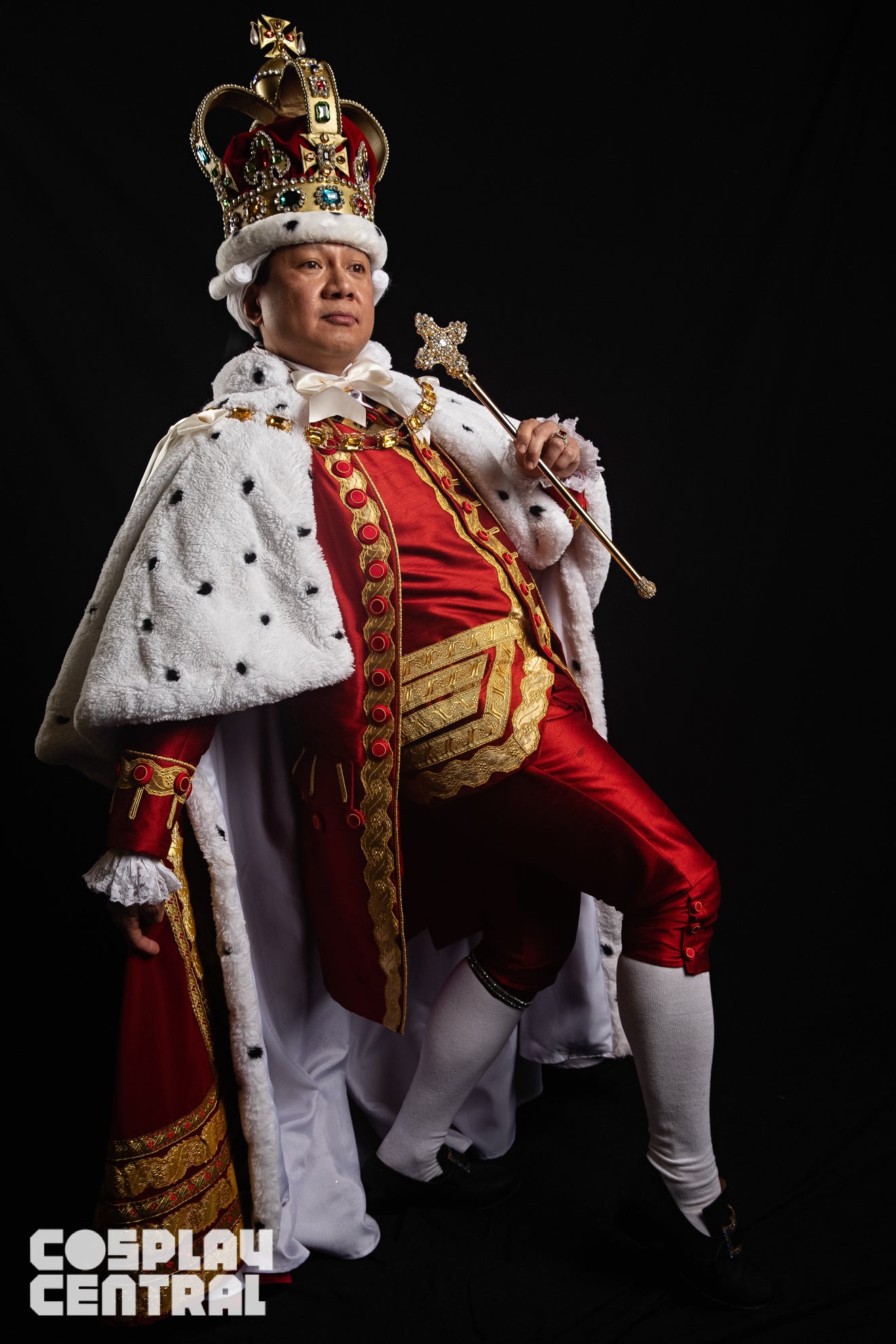This Hamilton Cosplay Is Ready To Take On The Colonies Cosplay Central He is the king of great britain and believed that the colonies will not be successful in their revolution. this hamilton cosplay is ready to take