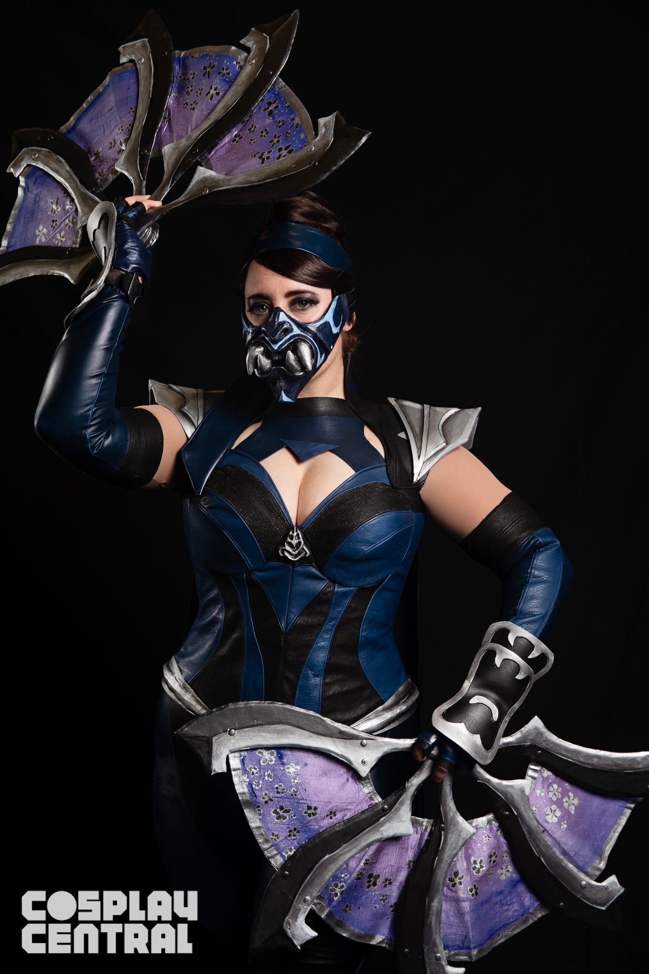 Mortal Kombat: Kitana Cosplay by Jedimanda