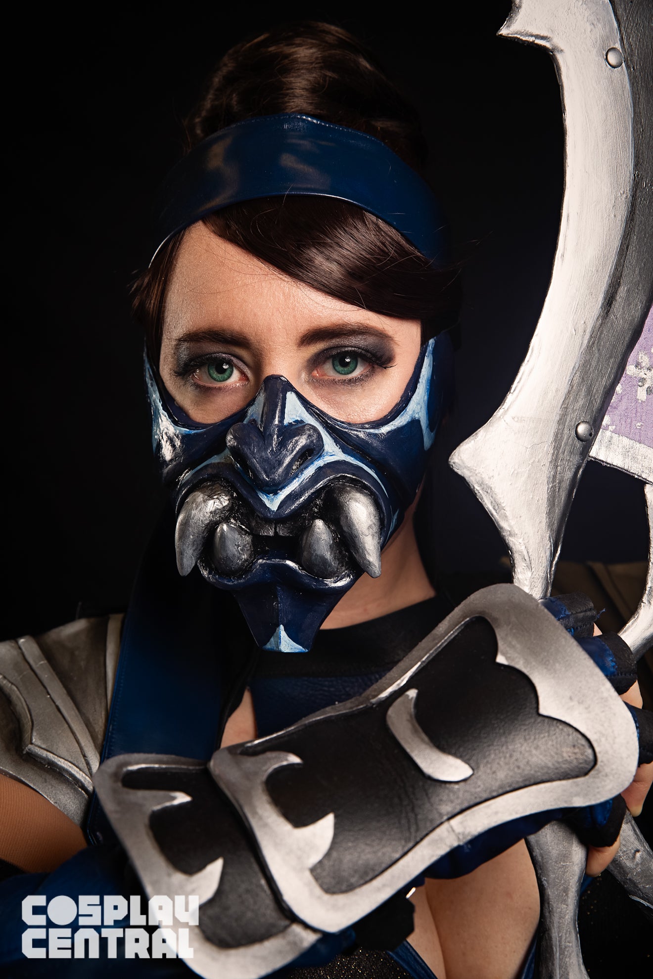Mortal Kombat: Kitana Cosplay by Jedimanda