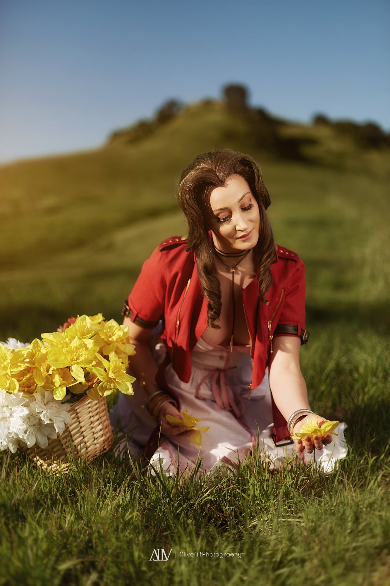 Holly T Wolf Aerith Gainsborough Cosplay from Final Fantasy VII