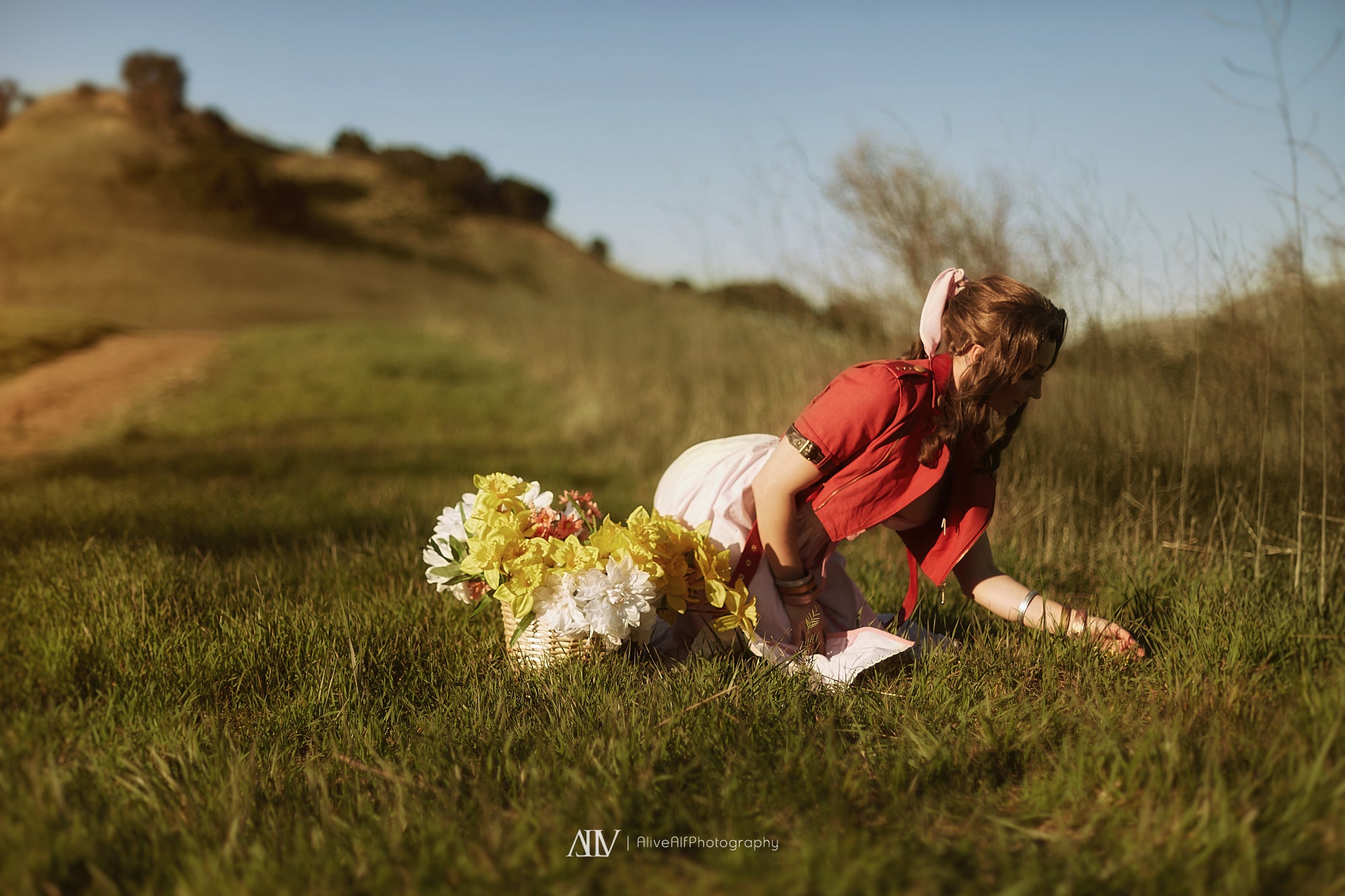 Holly T Wolf Aerith Gainsborough Cosplay from Final Fantasy VII
