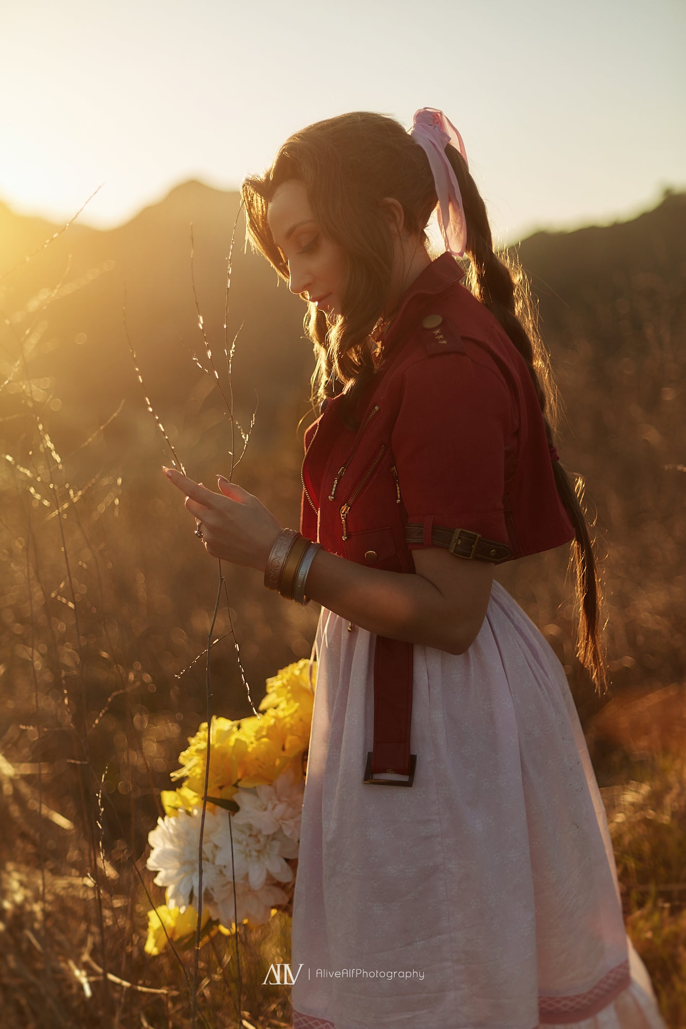 Holly T Wolf Aerith Gainsborough Cosplay from Final Fantasy VII