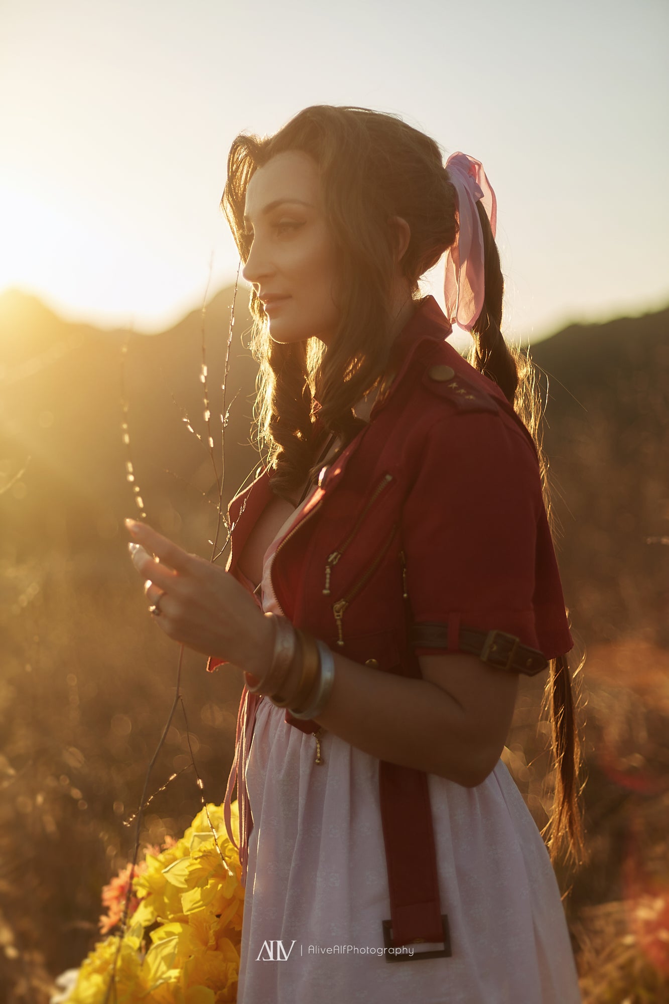 Holly T Wolf Aerith Gainsborough Cosplay from Final Fantasy VII