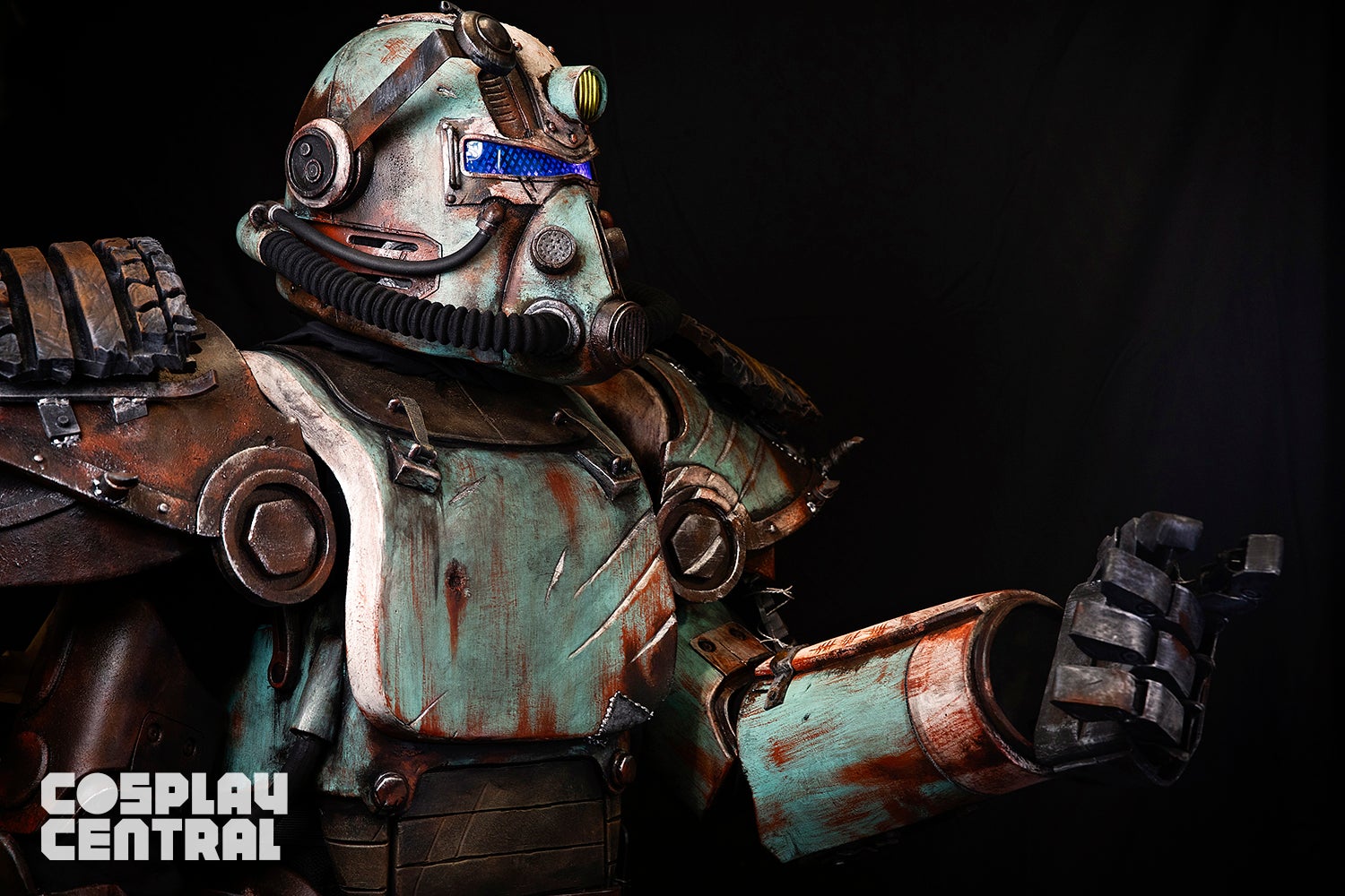 Well Rusted Workshop Powers Through Fallout Cosplay Central