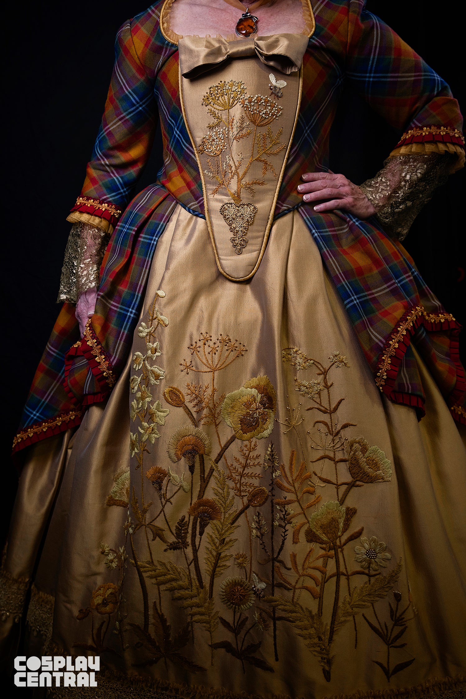 Teri Biglands' Outlander-inspired cosplay