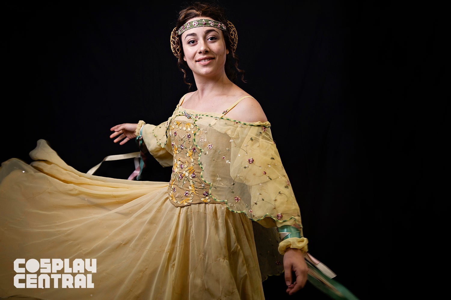Right Star Cosplay as Padme Amidala