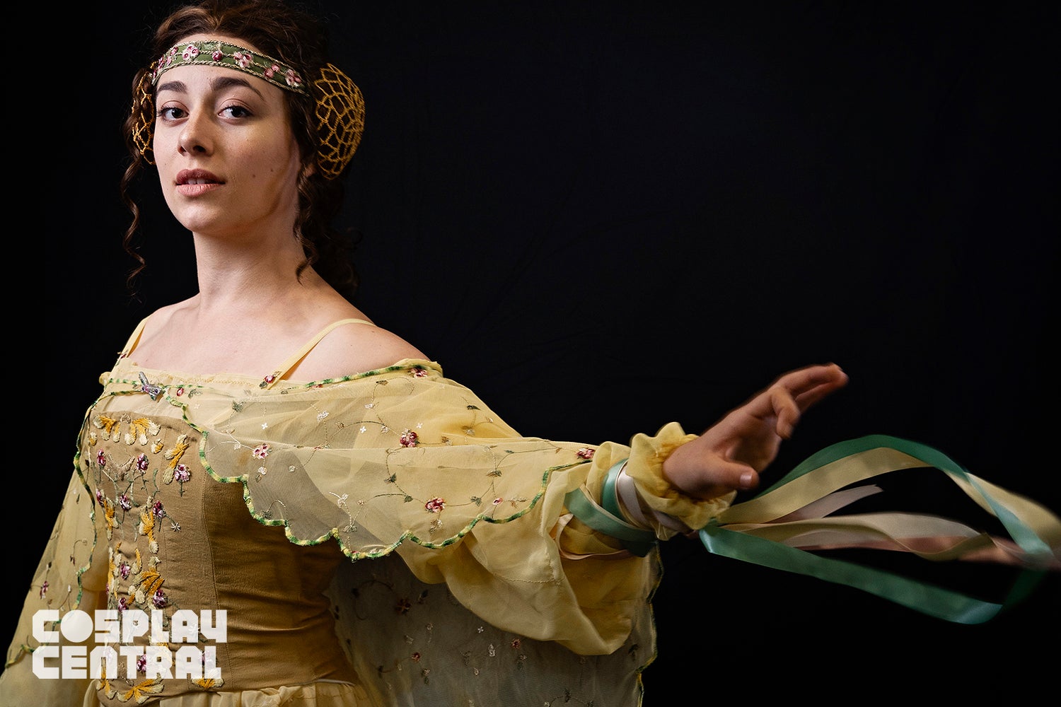 Right Star Cosplay as Padme Amidala