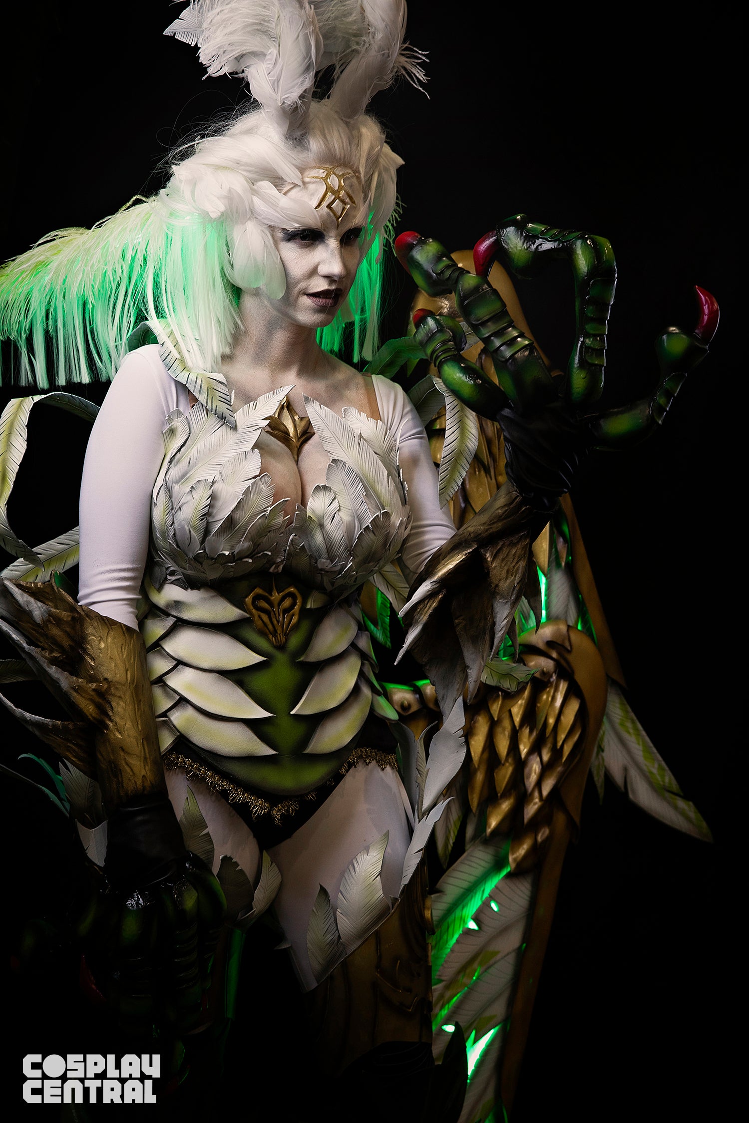 Garuda cosplaying as the Gnome Queen from Final Fantasy XIV and XV