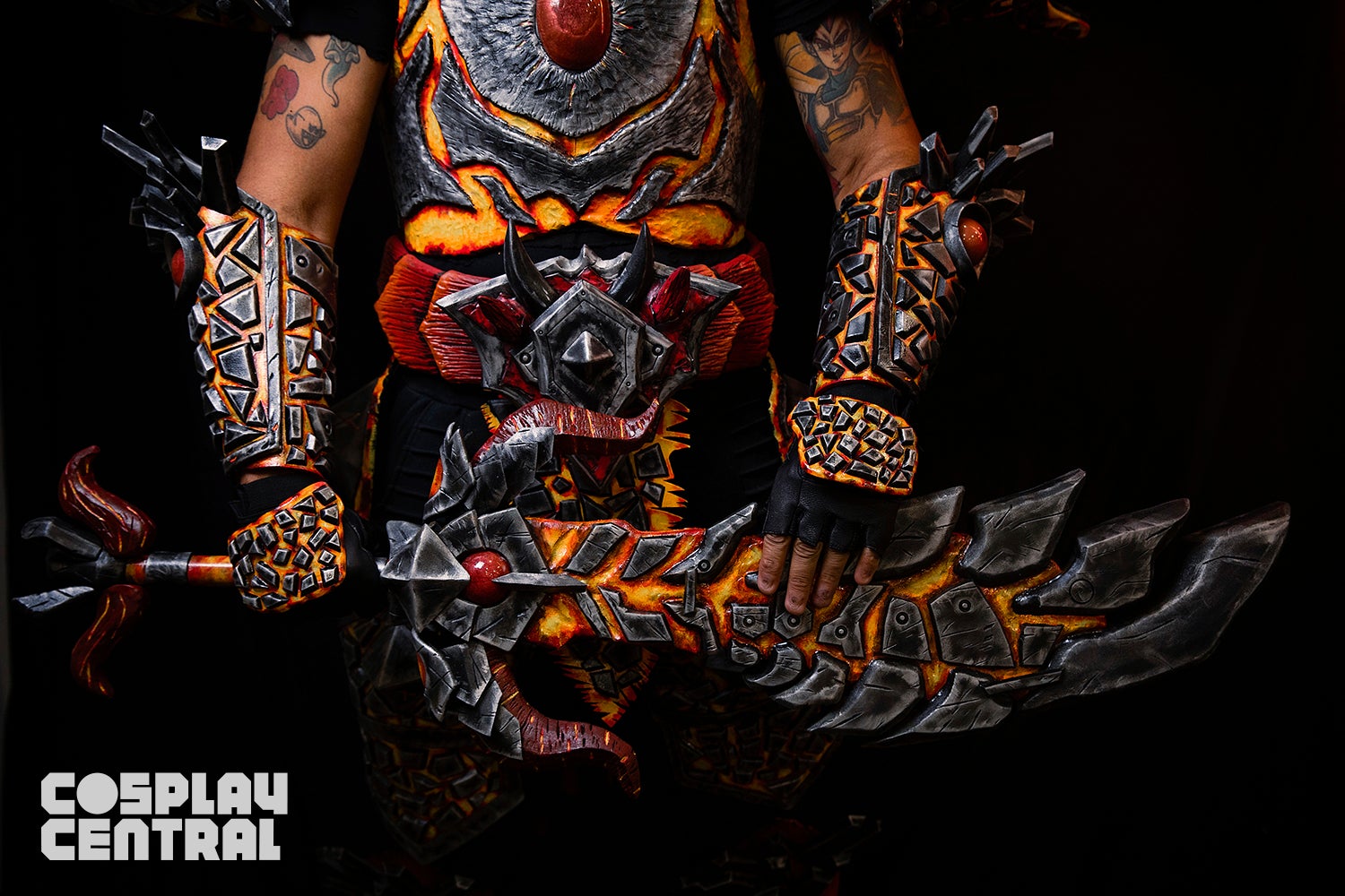 Warheart Cosplay as Deathwing from World of Warcraft