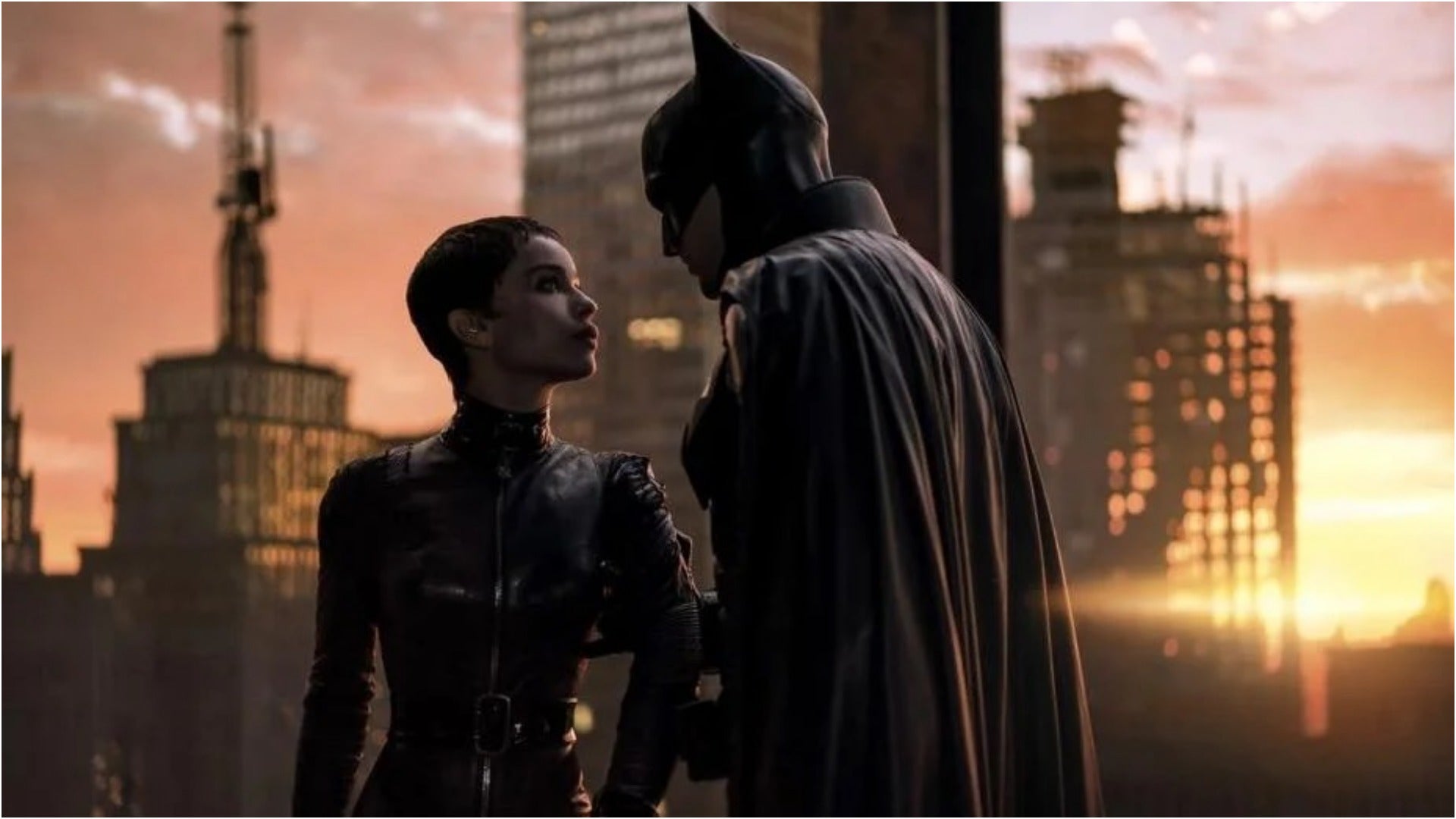 How To Put Together A Catwoman Cosplay From The New Batman | Cosplay Central