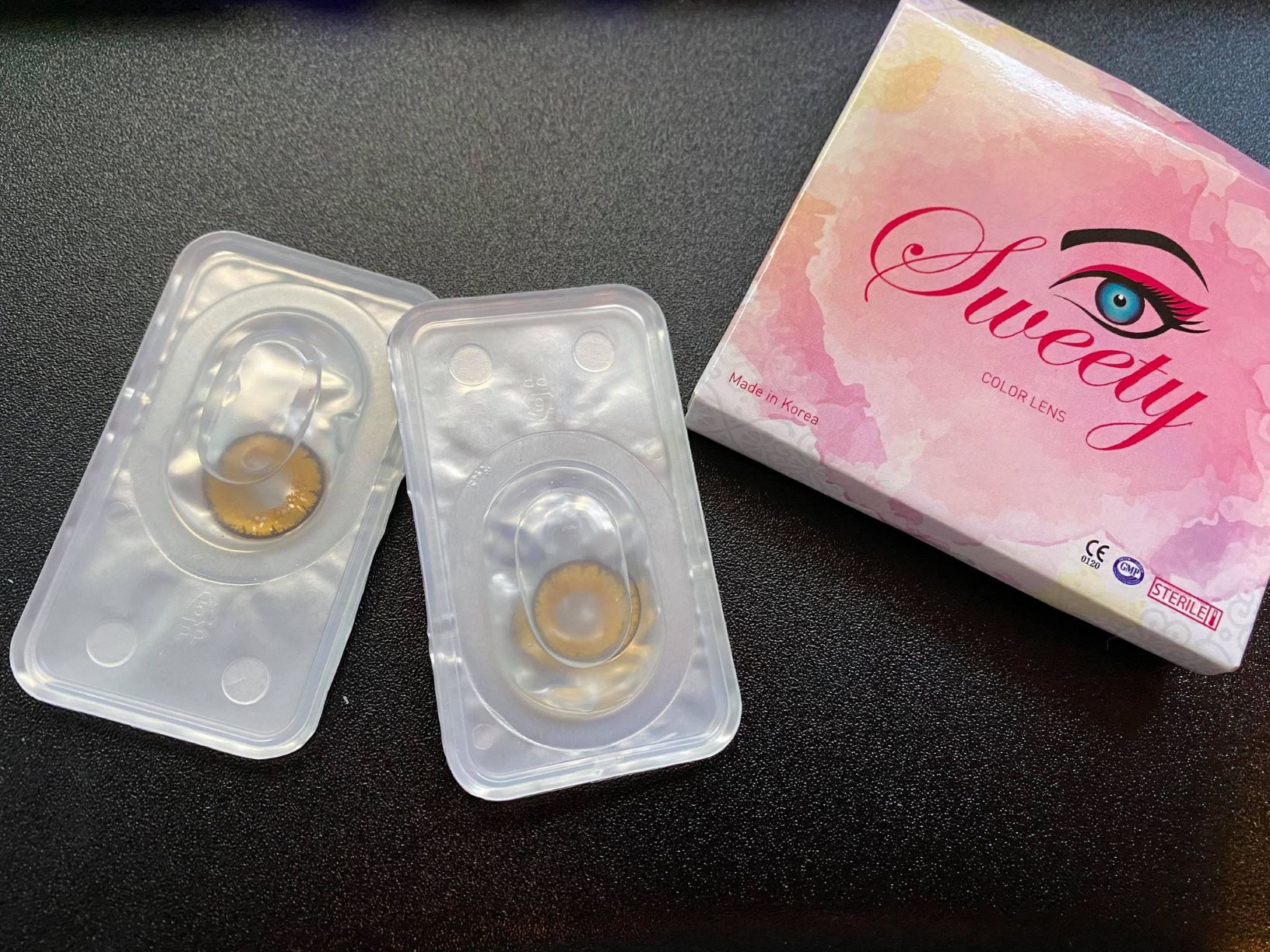 Makeup and Contact Lenses
