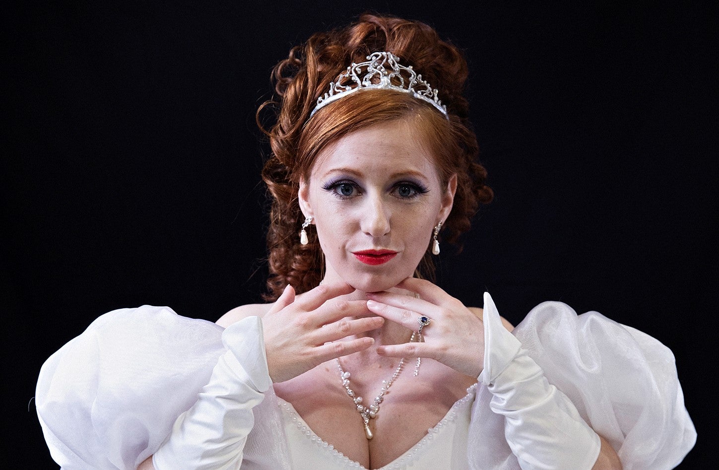 Giselle Headline